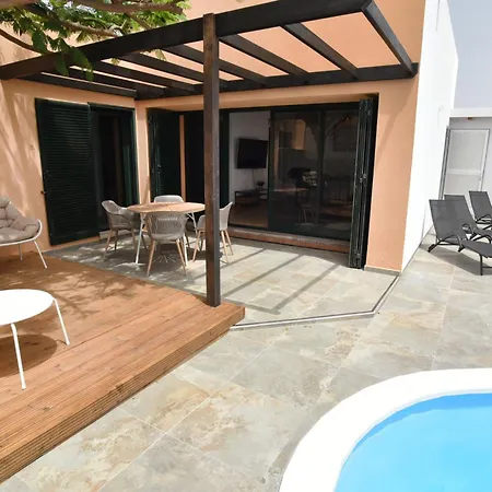 Casa Alleen Holiday home